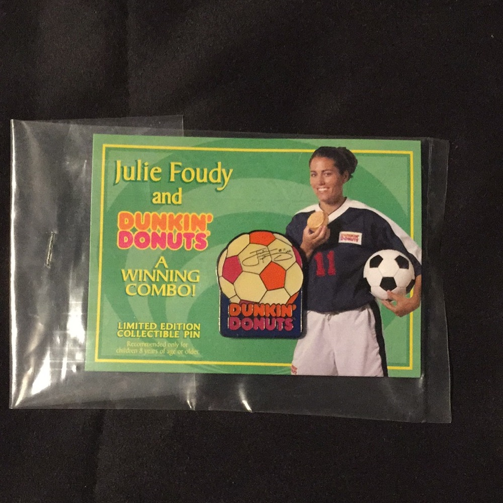 Vintage Julie Foudy/Dunkin' Donuts collectable pin